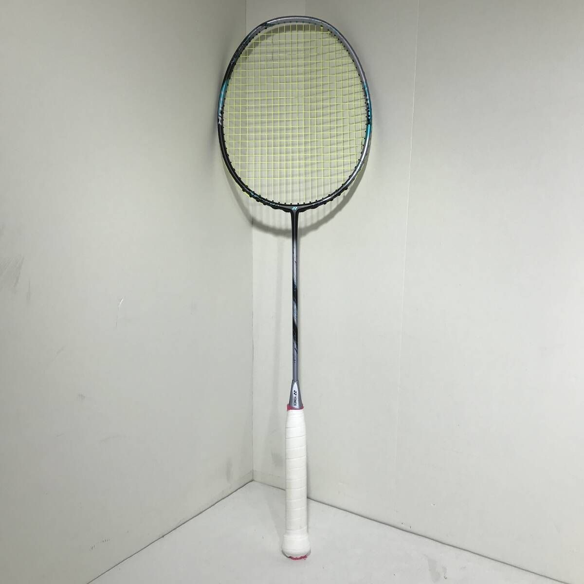 城東58-020】 YONEX ヨネックス ASTROX 88D TOUR アストロクス88D 