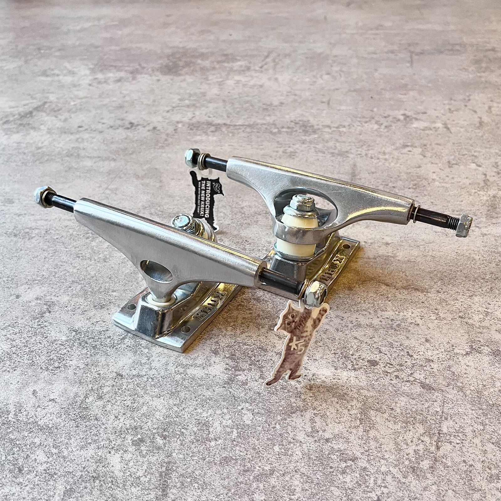 【トラック】”STANDARD” 7.6 HI (7.5-7.875 inch) 【KRUX TRUCK】クラックストラック