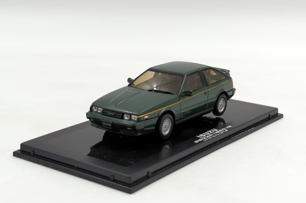 NOREV 1/43LUMYNO ISUZU PIAZZA NERO XE Handling by Lotus 800750