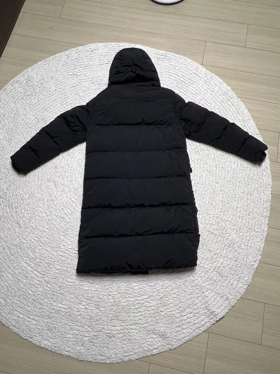 cp カンパニー ロング丈ダウンパーカー