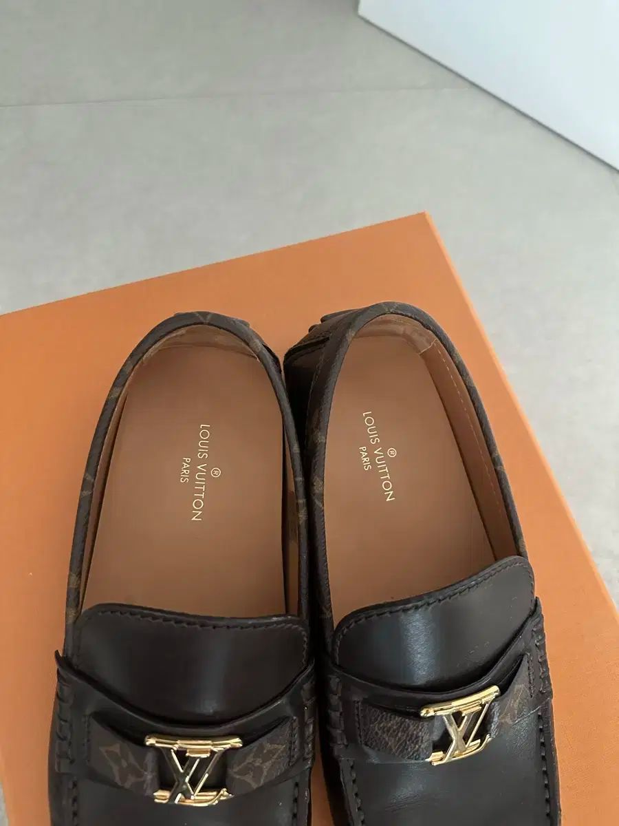 louis vuitton ルイヴィトン　モカシン　モンテカルロ　シューズ ルイ・ヴィトン ドライビングシューズ モカシン ローファー ブラック