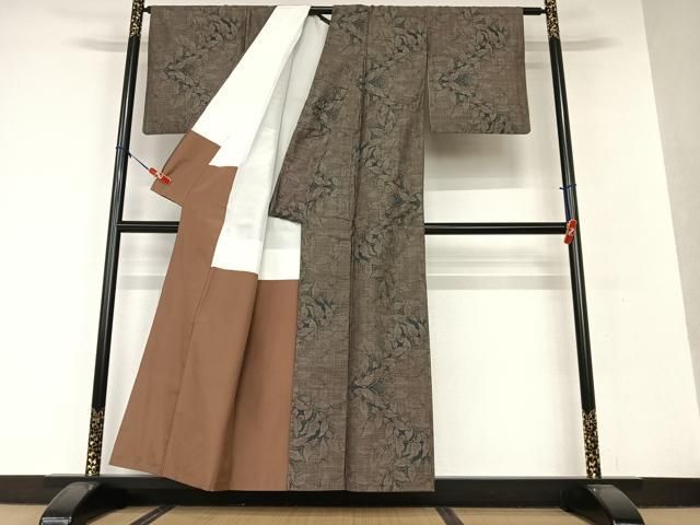 着物屋こころ□本場大島紬 9マルキ 泥染め 手織り 風景花文 恵絹