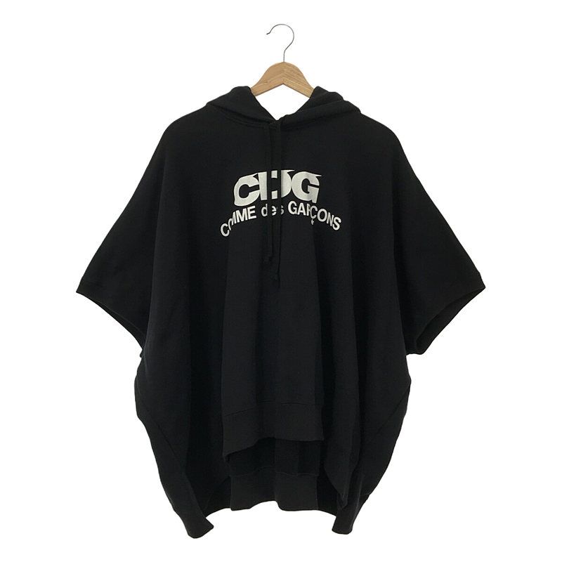 COMME des GARCONS / コムデギャルソン | CDG ロゴ プリント ポンチョ パーカー | S | ブラック | レディース COMME des GARCONS / コムデギャルソン | CDG ロゴ プリント ポンチョ