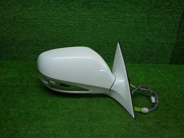 レクサス　URS190　GS　右ドアミラー　ヒーター付　220409129