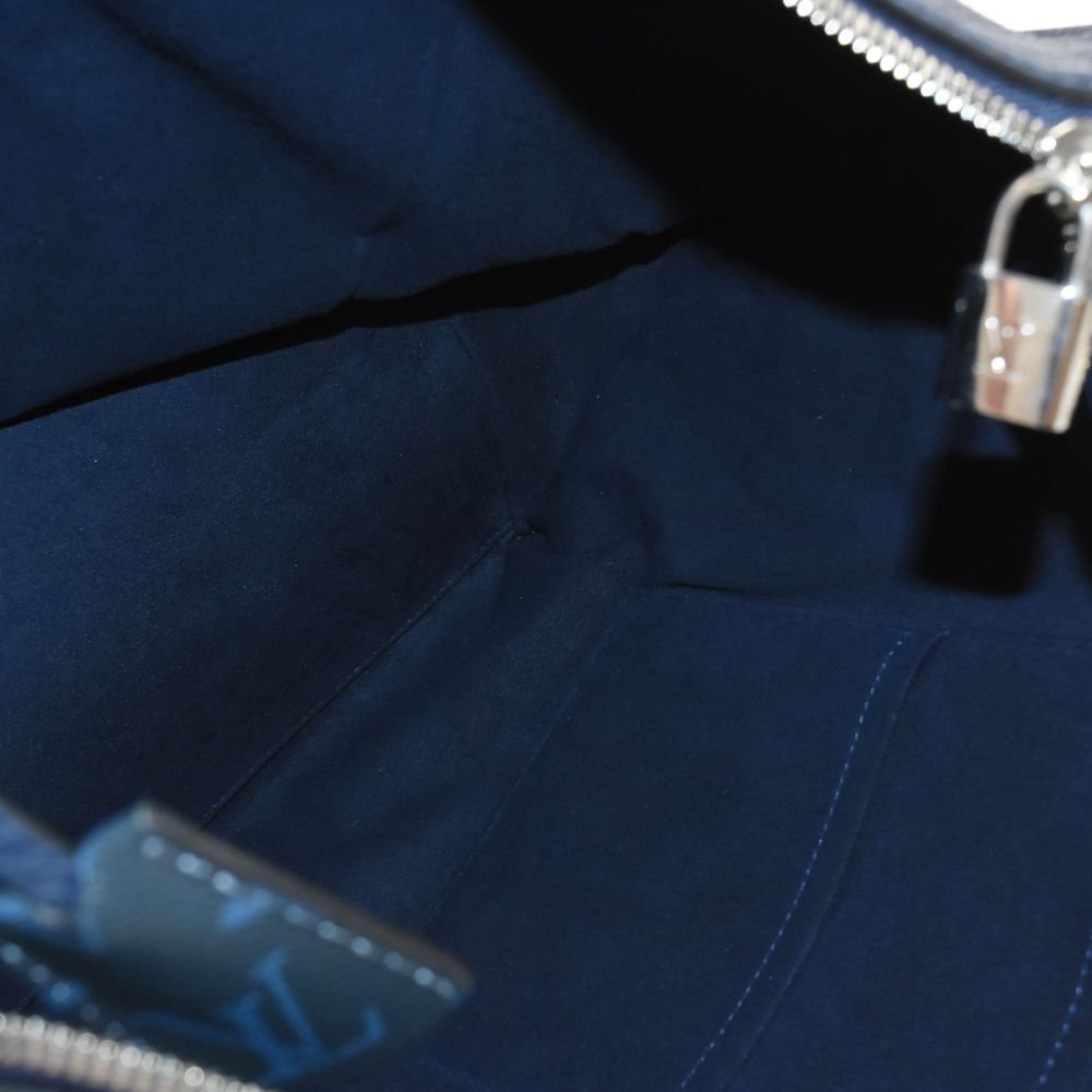 LOUIS VUITTON (ルイヴィトン) イーストサイド ジップドトートバッグ 