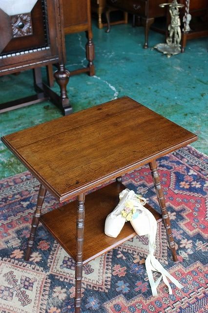送料無料tイギリスアンティーク家具 オケージョナルテーブル サイドテーブル テーブル　英国製 A-150