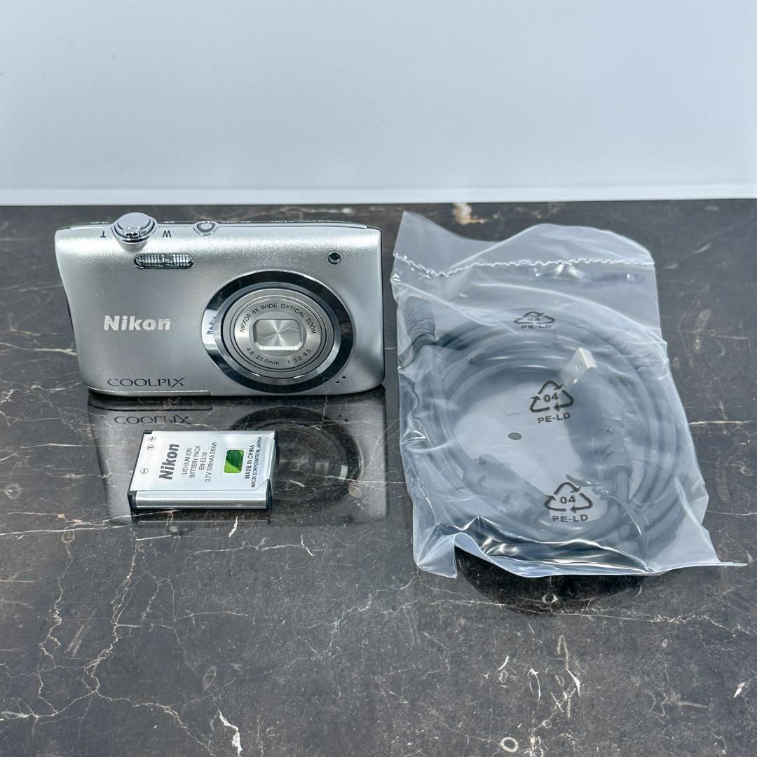 Nikon COOLPIX A100 シルバー ニコン クールピクス デジタルカメラ