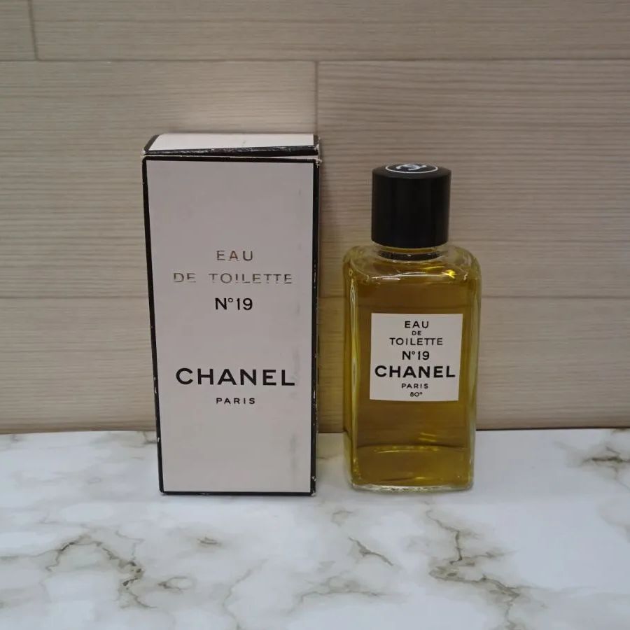 CHANEL ★CHANEL シャネル NO.19 EAU FE TOILETTE 100ml CHANEL香水 ボトルタイプ パッキン無し 箱無し 品 管理H268