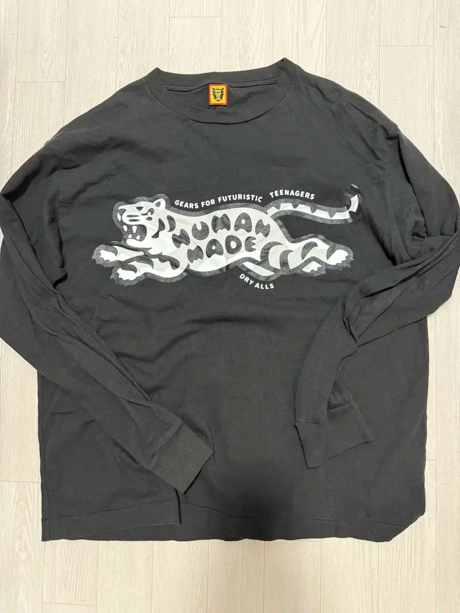 HUMAN MADE(ヒューマンメイド) タイガー 長袖を販売しています