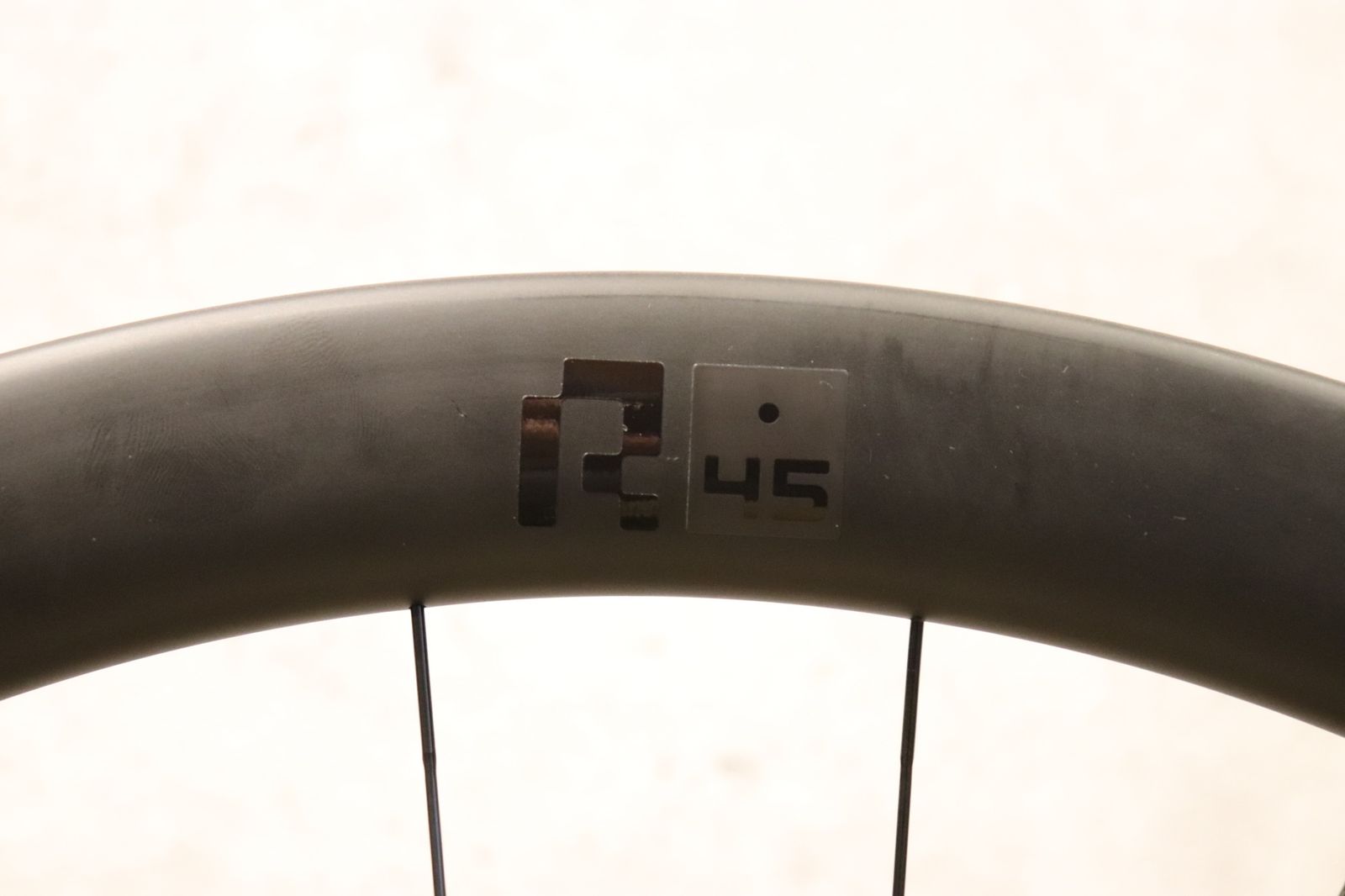 キャノンデール CANNONDALE ホログラム HOLLOWGRAM R45 カーボン