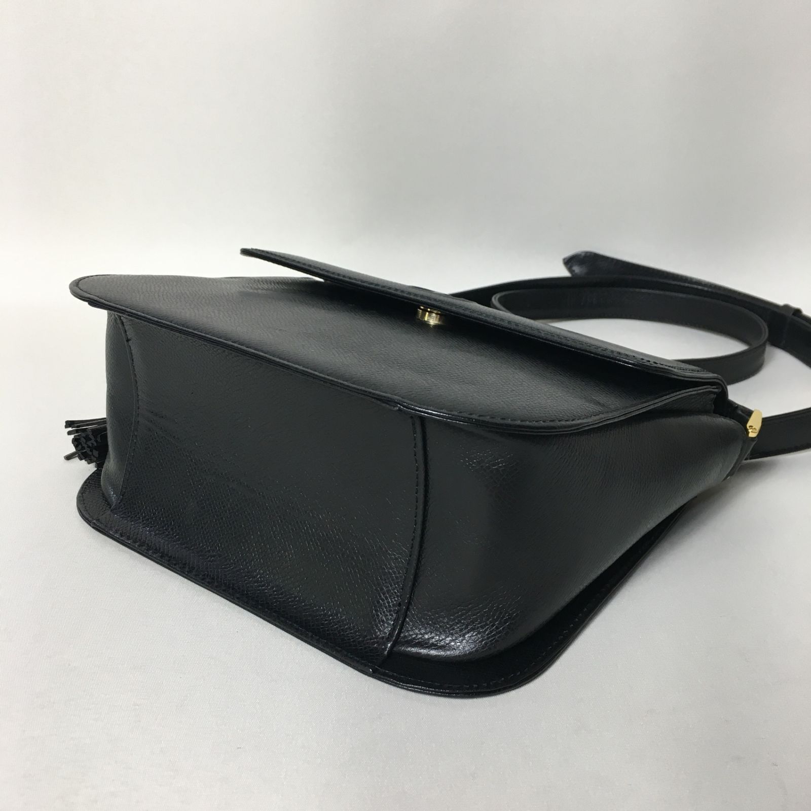 2507-20｜ヴァレンティノ ガラヴァーニ ショルダーバッグ レザー ブラック 2507-20｜ヴァレンティノ ガラヴァーニ ショルダーバッグ レザー
