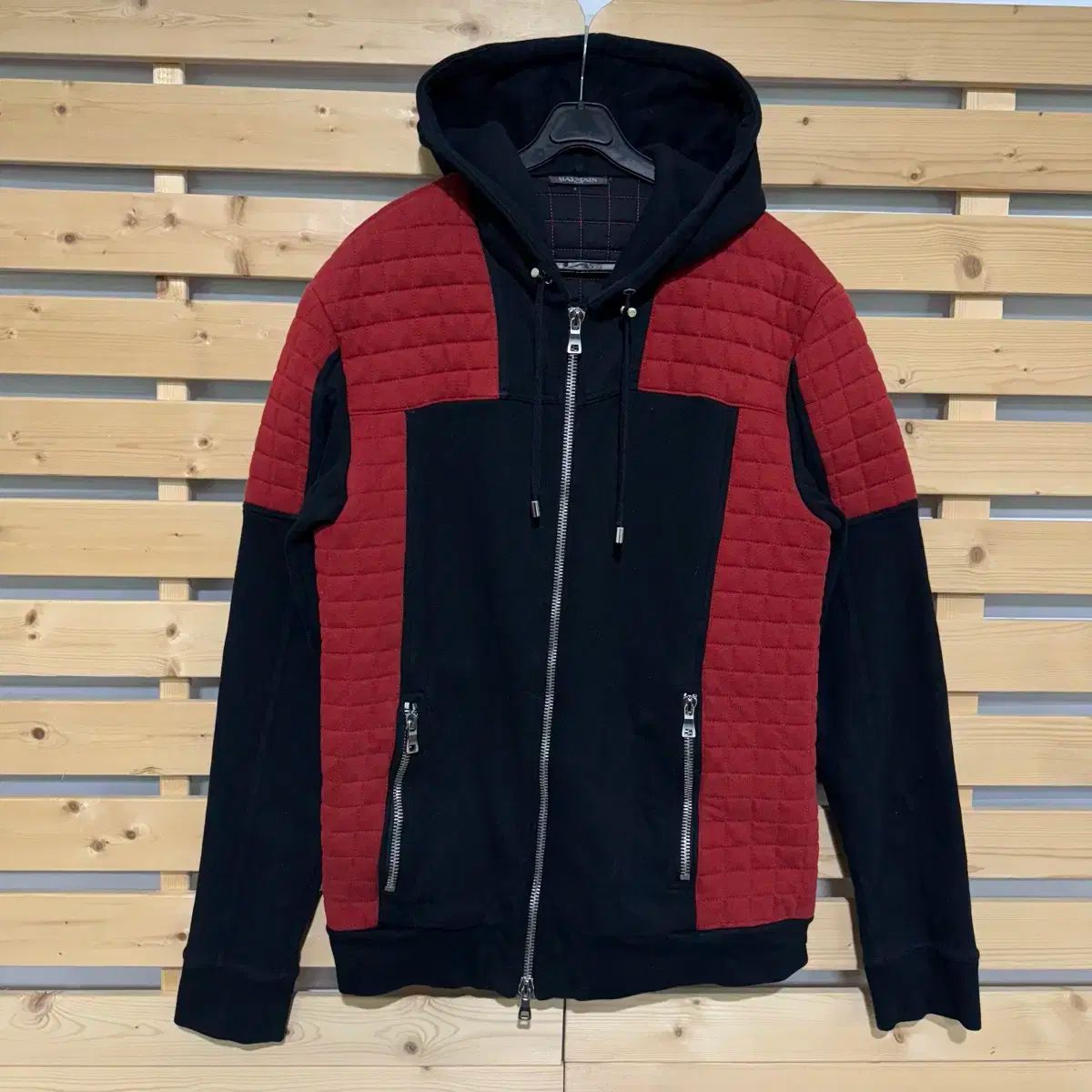 BALMAIN(バルマン) フード付き ジップアップパーカー - メルカリ