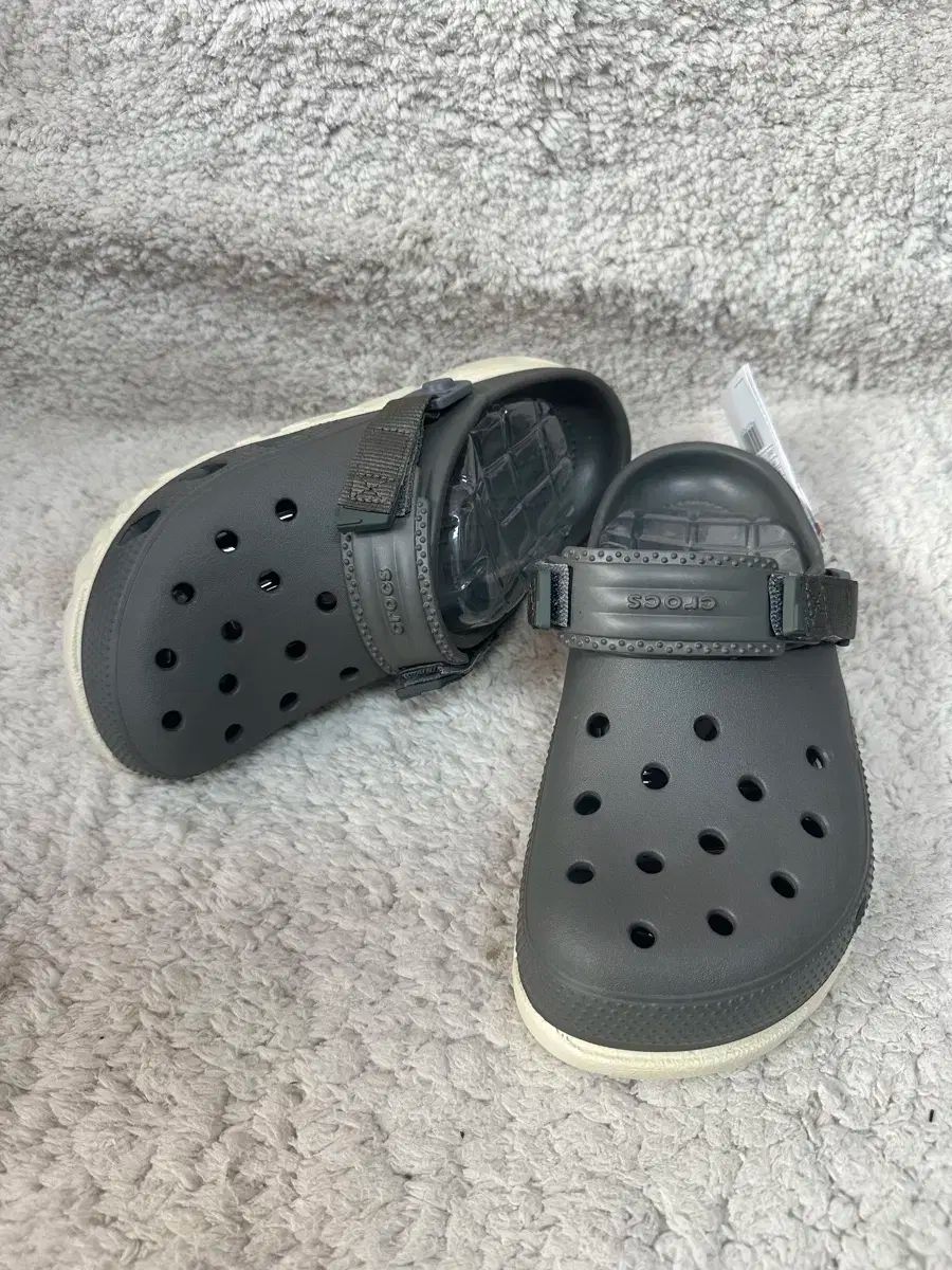 M8 W10 crocs クロックス デュエットマックス II klogg クロッグ ダスティ オリーブ スタッコ 265 サイズ