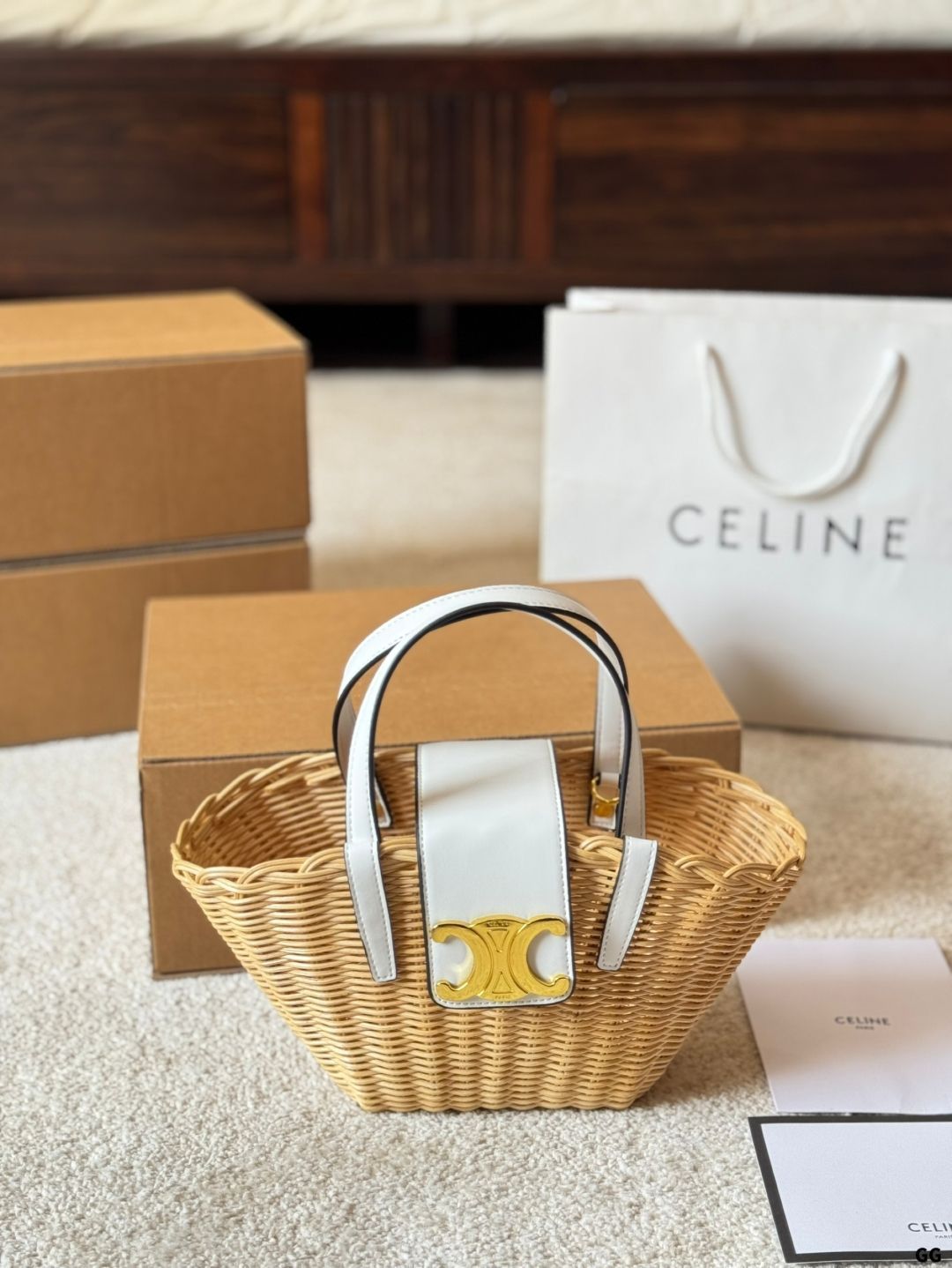 国内発送/CELINE/ウィッカー ティーン・クーフィン 今日特価】CELINE Woven Basket Bag - ティーン クーフィン 柳
