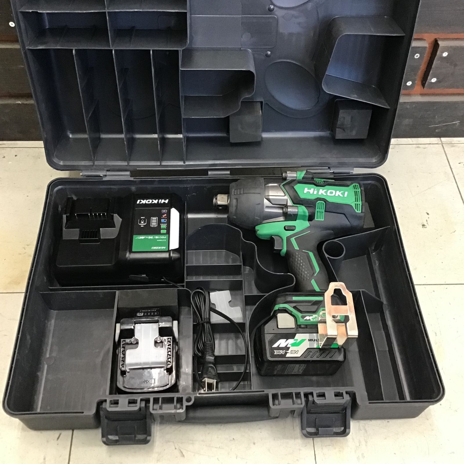 パワーウィンドウスイッチ TOYOTA 本物 アルテッツァ GF-SXE10 パワー