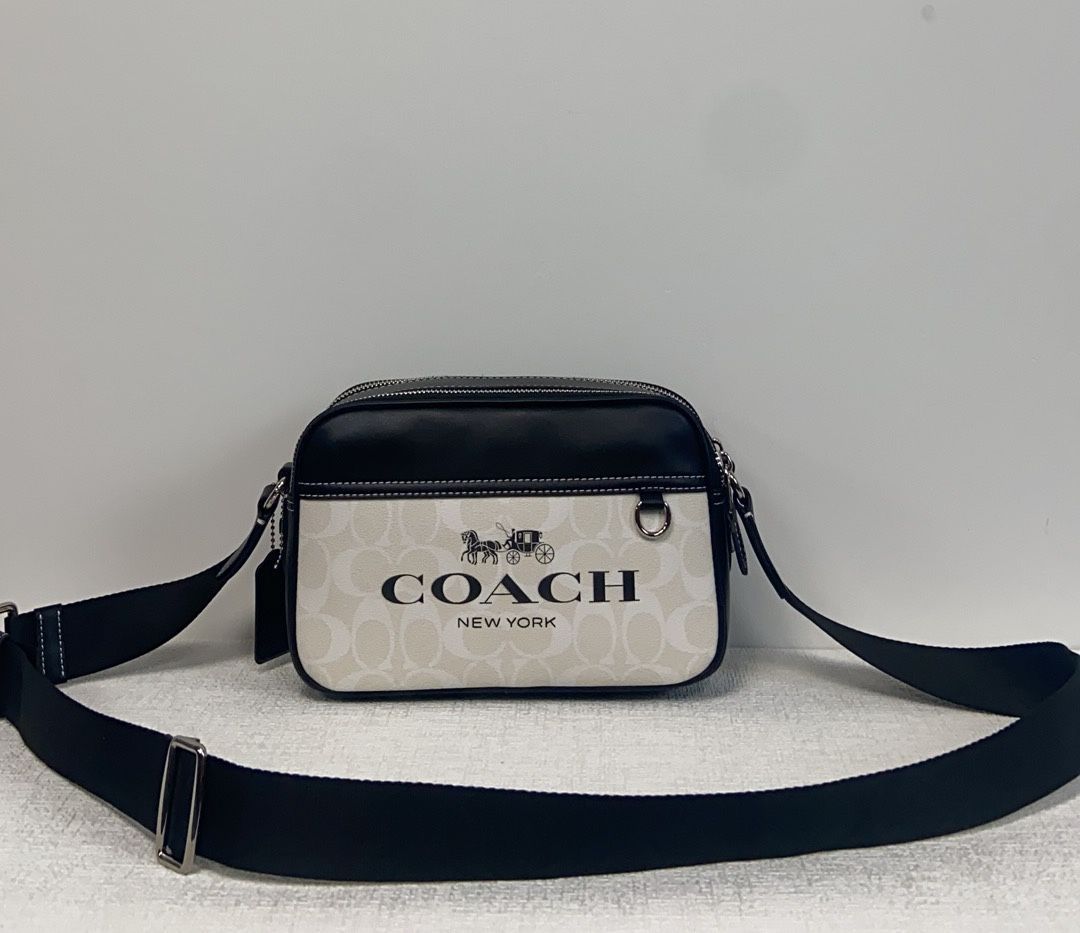 新作 2024 コーチ バッグ COACH  CP062 メンズ ショルダーバッグ ボディバッグ シグネチャー グラハム クロスボディー 斜めかけバッグ