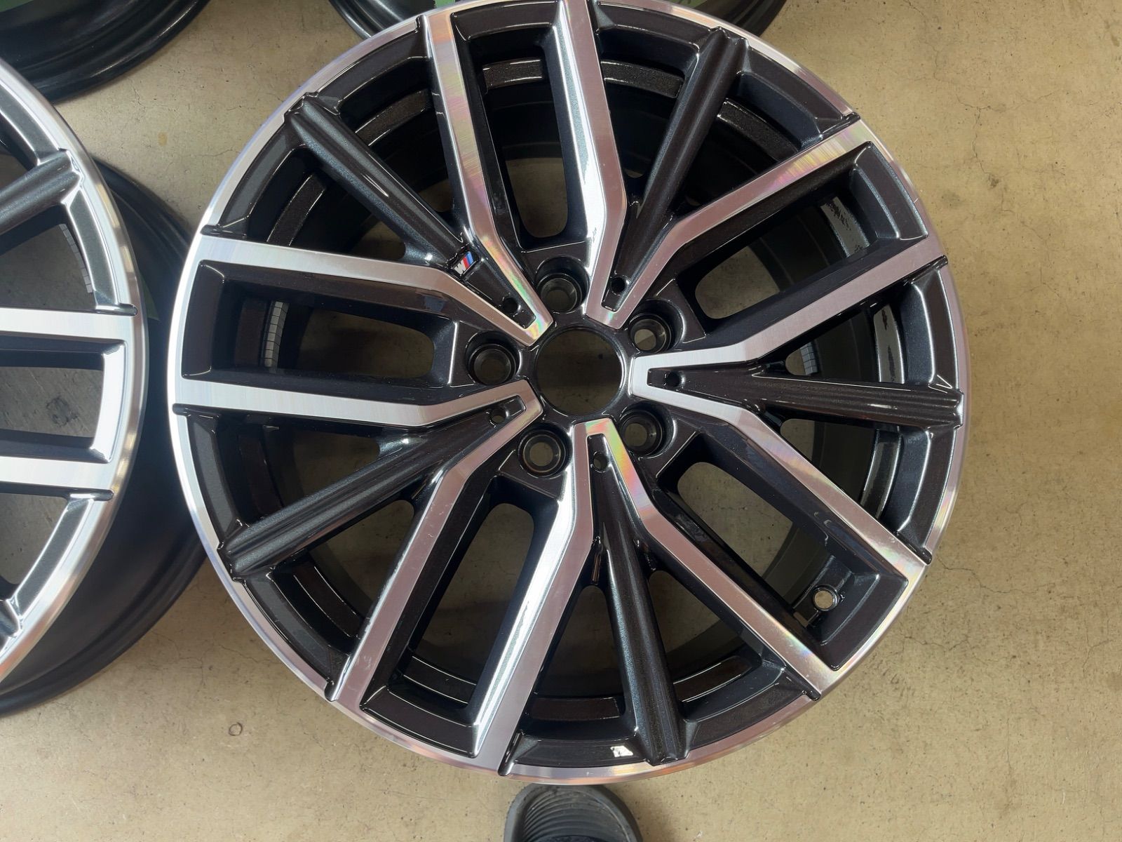 BMW X1 F48 X2 F39 純正品　希少品　18インチ 　4本 BMW X1 X2 F48 F39 純正 Yスポークスタイリング511 中古ホイール