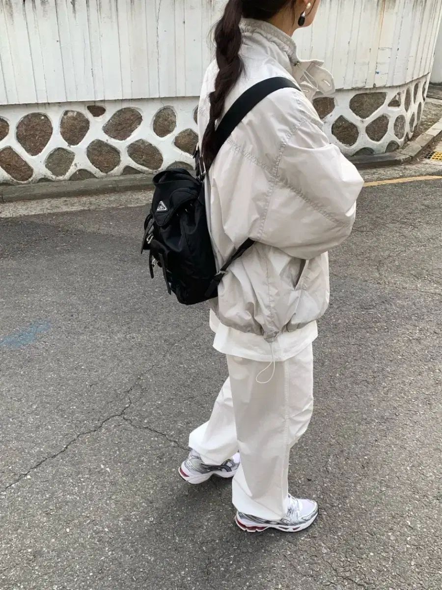 ナイロンパンツ