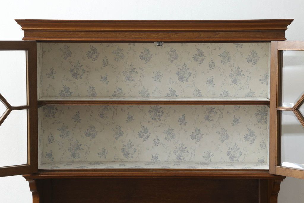 超希少　イギリス　アンティーク　ガラスキャビネット　ショーケース　猫脚　IZZ 超希少 イギリス アンティーク ガラスキャビネット ショーケース 猫脚 IZZ