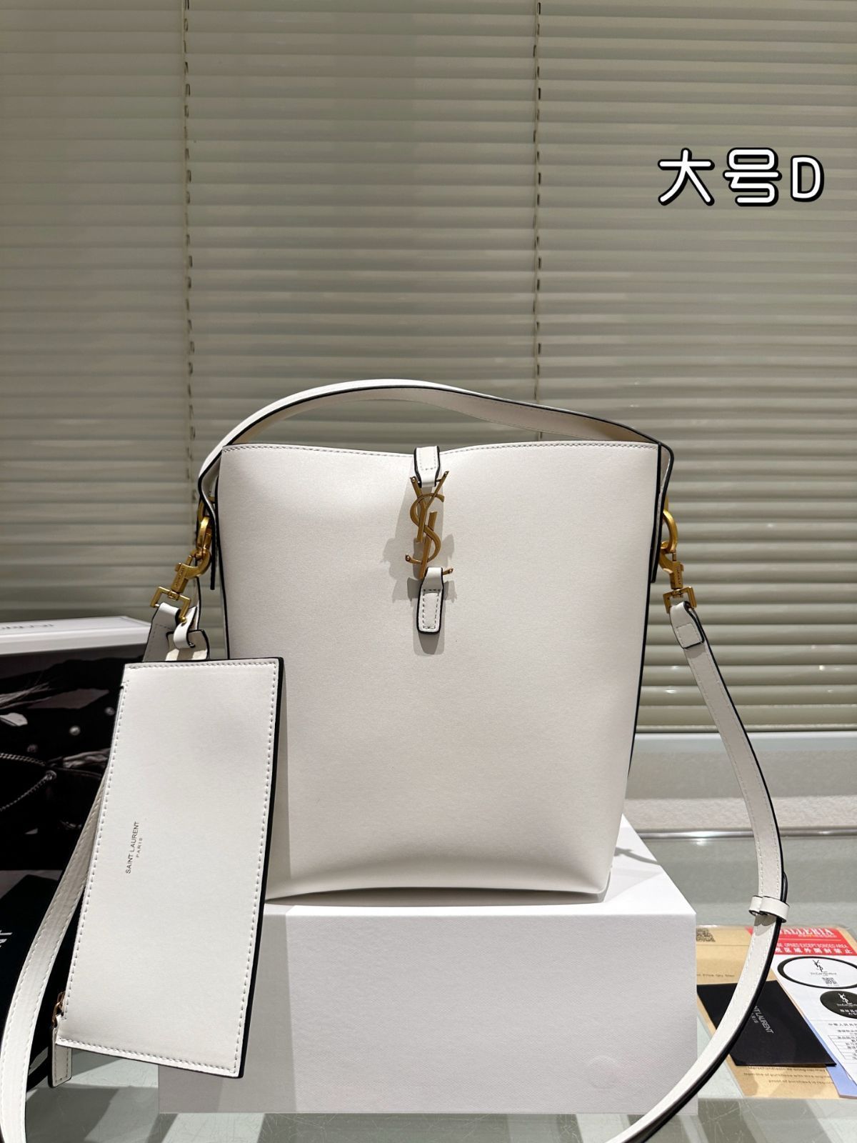 YSL ブラックゴールド