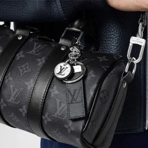 美品 ルイヴィトン キーホルダー ブラック ネオLV M80237 楽天市場】LOUIS VUITTON ルイ ヴィトン M80237 キーホルダー
