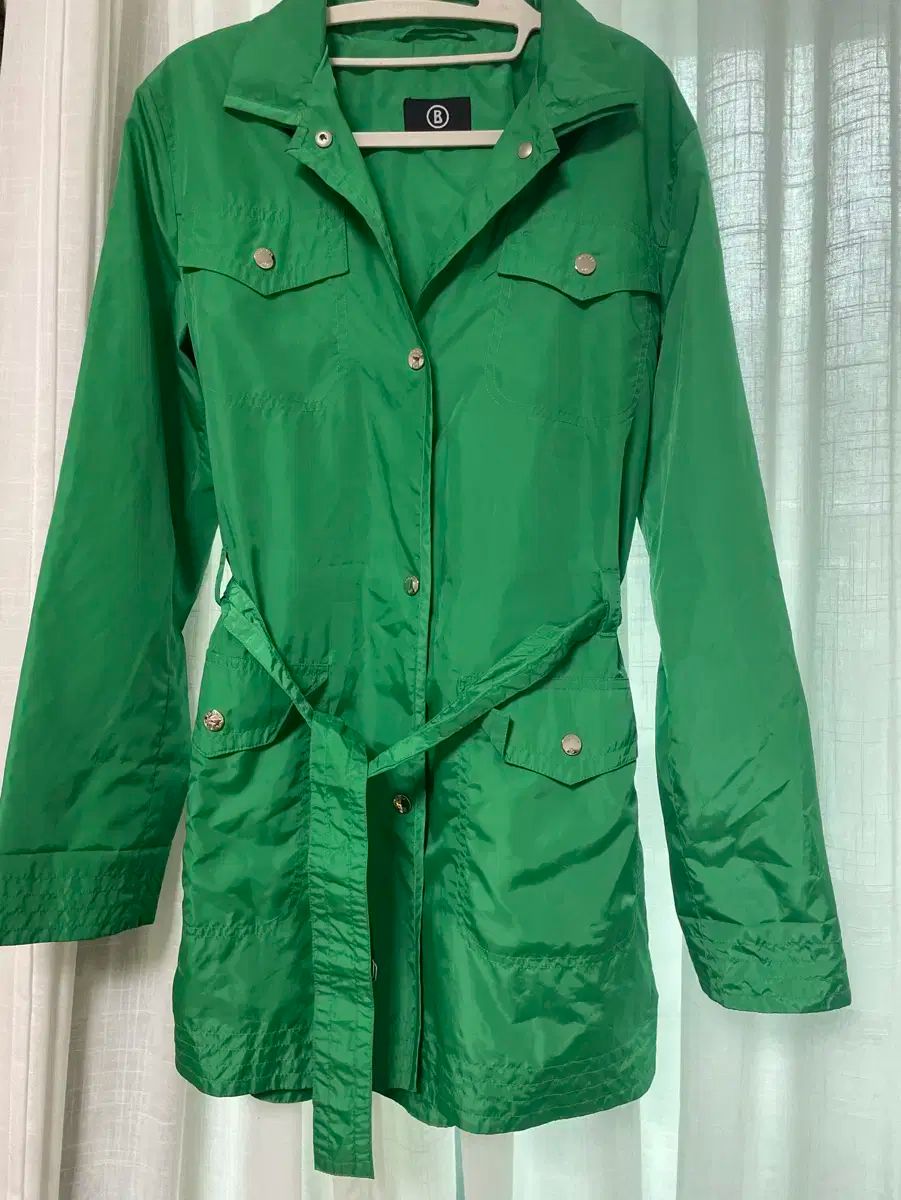 BOGNER 緑 ベルト付き ジャケット ウィンドブレーカー素材