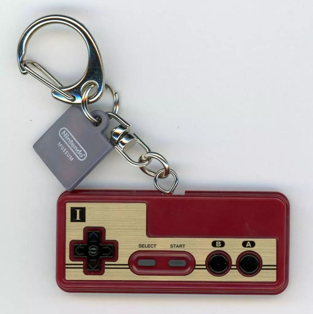 ニンテンドーミュージアム ゲームハードキーホルダー 1983-1999コンプ品 中古】キーホルダー ファミリーコンピュータ 「ゲームハード
