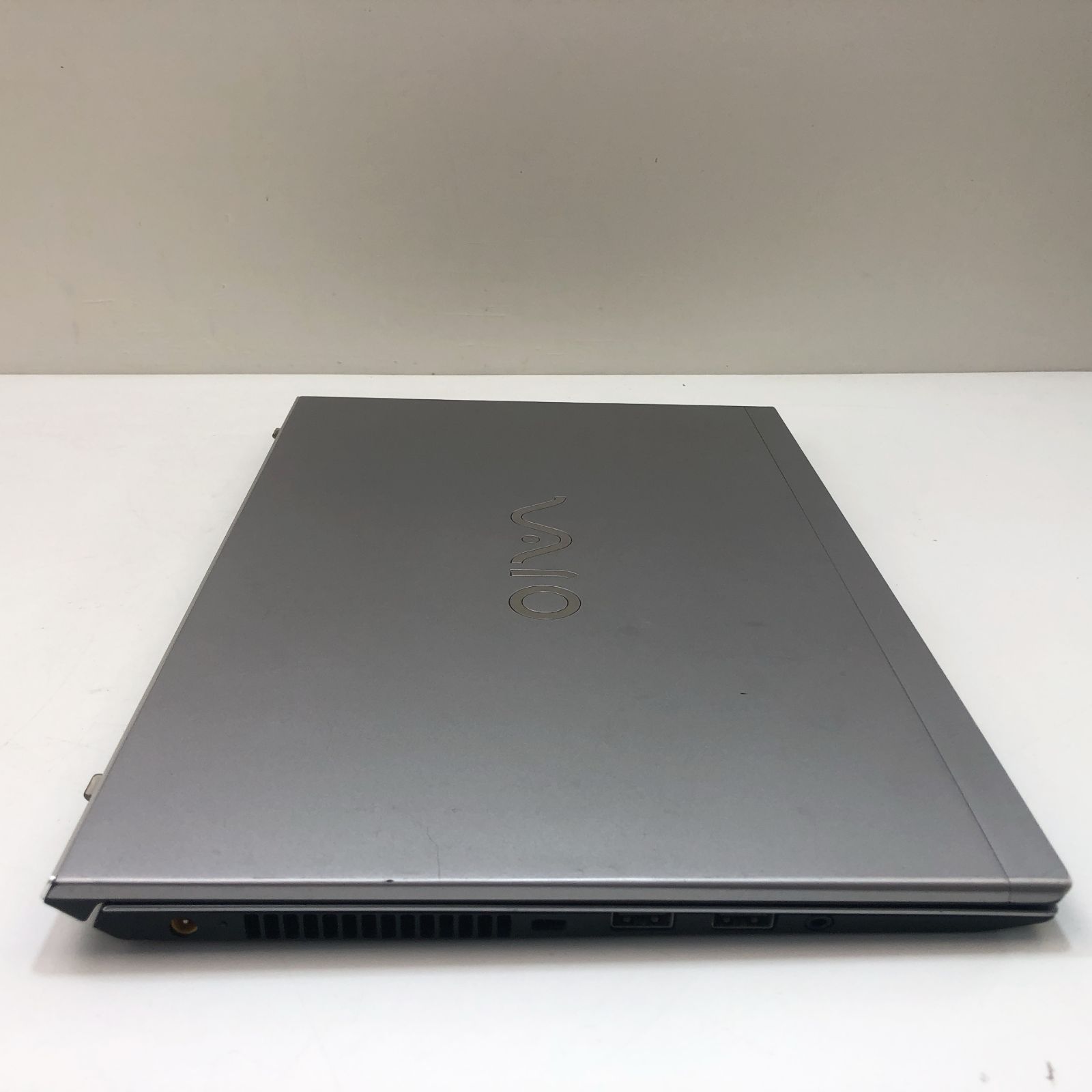 大人気のSONY VAIO 軽量ノートパソコン【i5第8世代】SSD Windows11