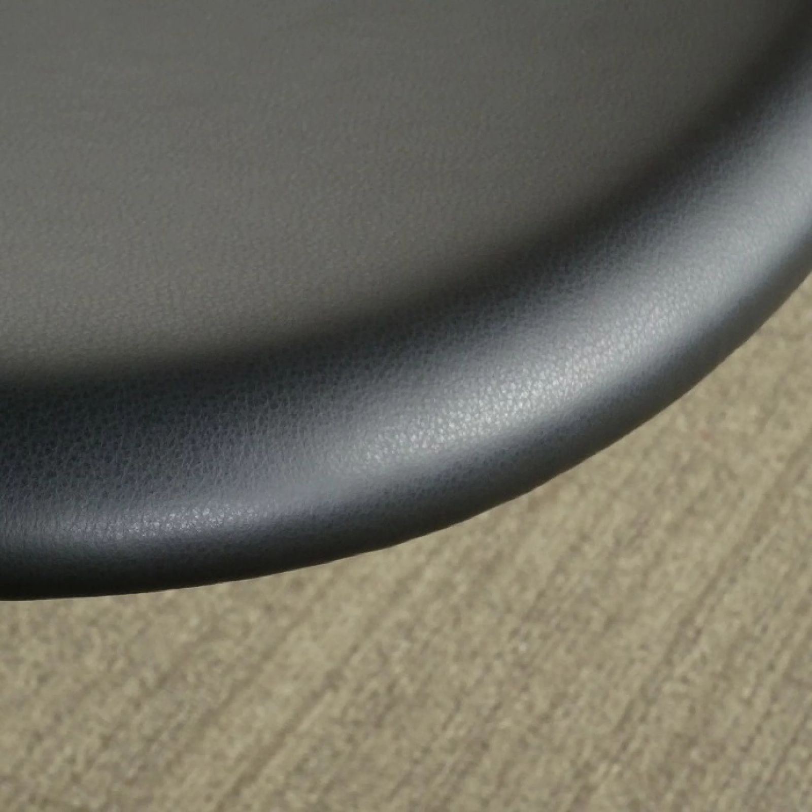 ◾︎SELUNO◾︎ Carl