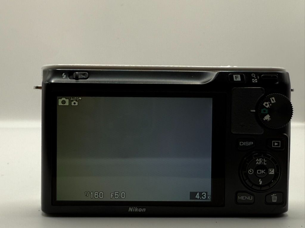 ニコン ミラーレス一眼