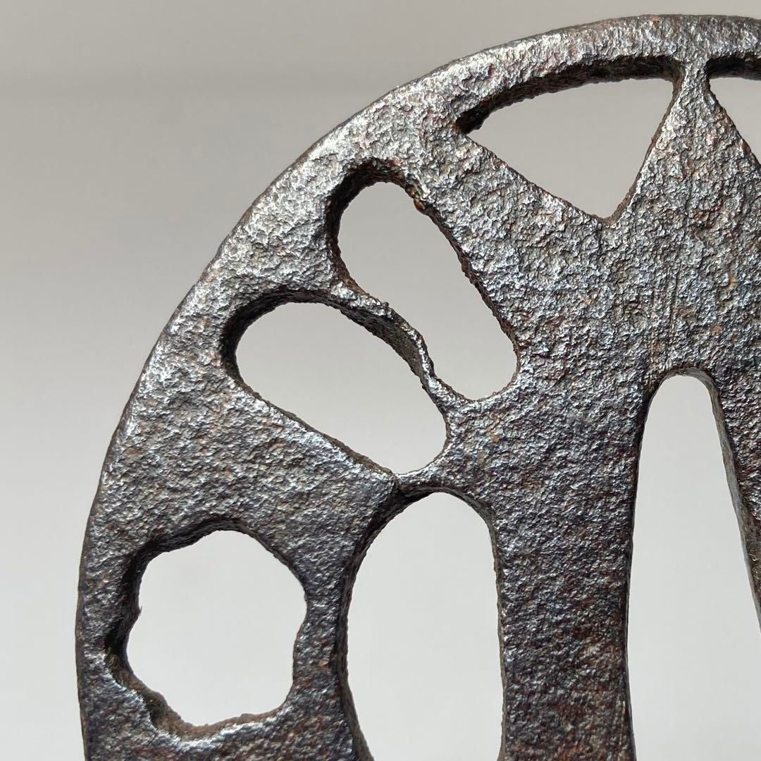 透かし刀鍔 重さ60g 東H5-0723