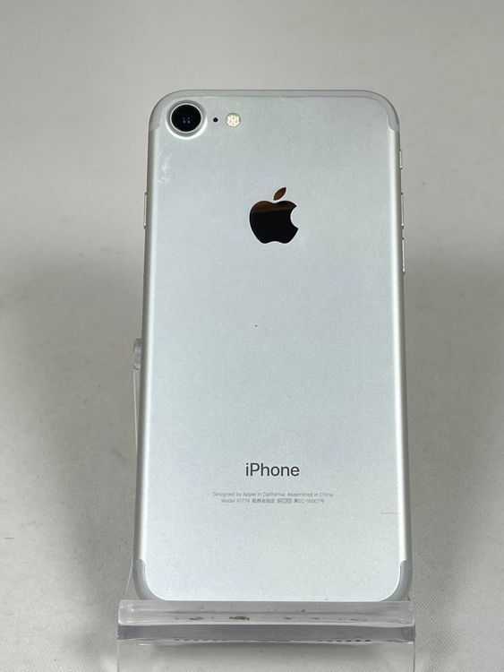 SIMフリーiPhone7 シルバー 128GB バッテリー98% 送料無料