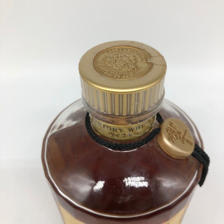 美品　サントリーウイスキー響　ゴールドラベル　箱付き　750ml 未開封 サントリー響 裏ゴールドラベル 未開栓 箱あり。 液面低下