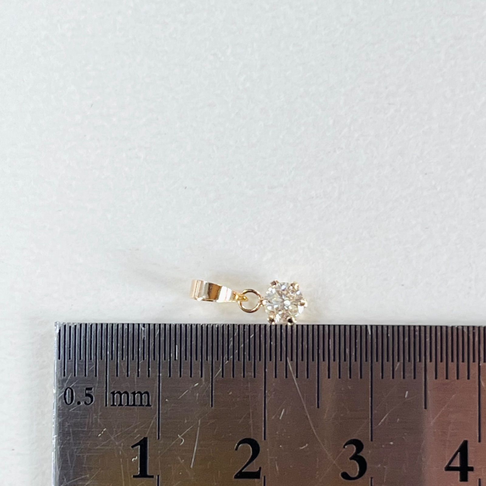 SALE☆特価☆】K18 天然ダイヤモンド 0.22ctペンダントトップ2
