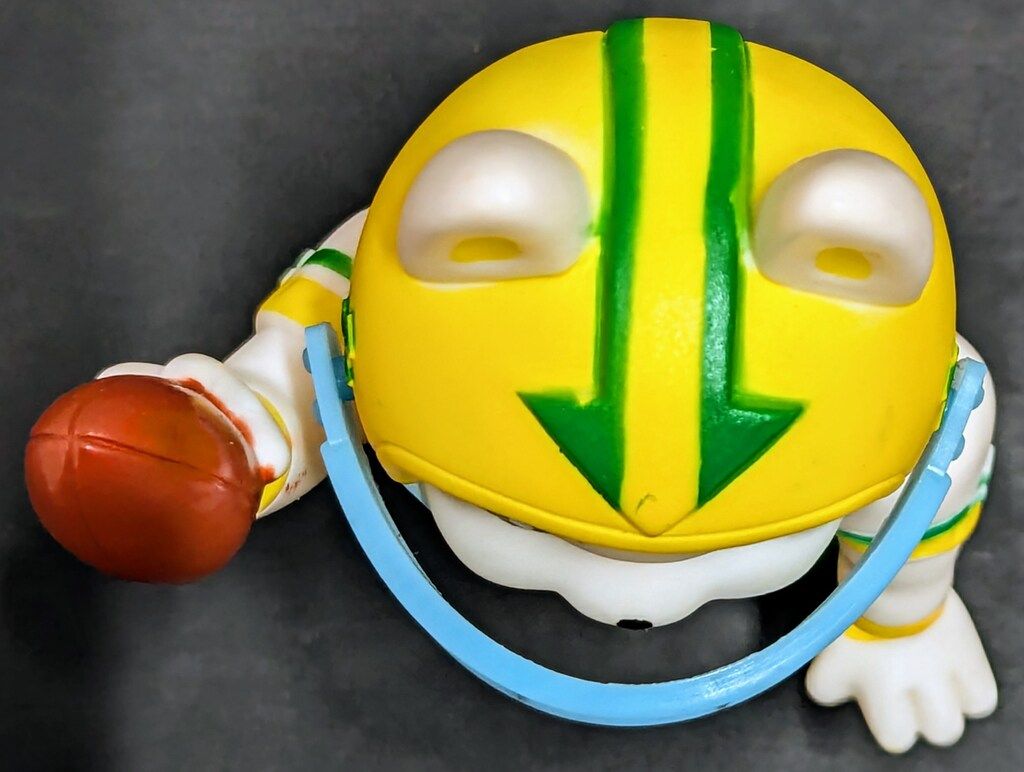 三和銀行 貯金箱 ワンサくん(アメフト) 番号3 - メルカリ