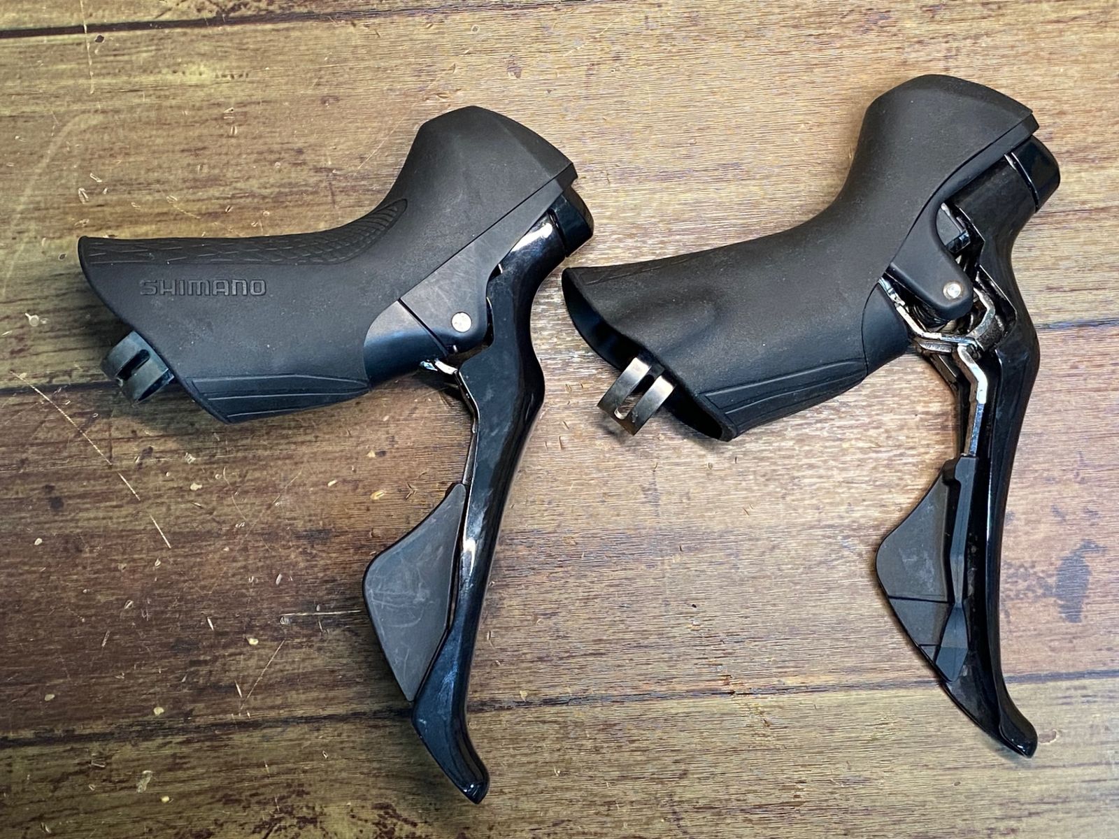 シマノ　SHIMANO　ST-R7000　105 11速用　STIレバー s-l400.jpg