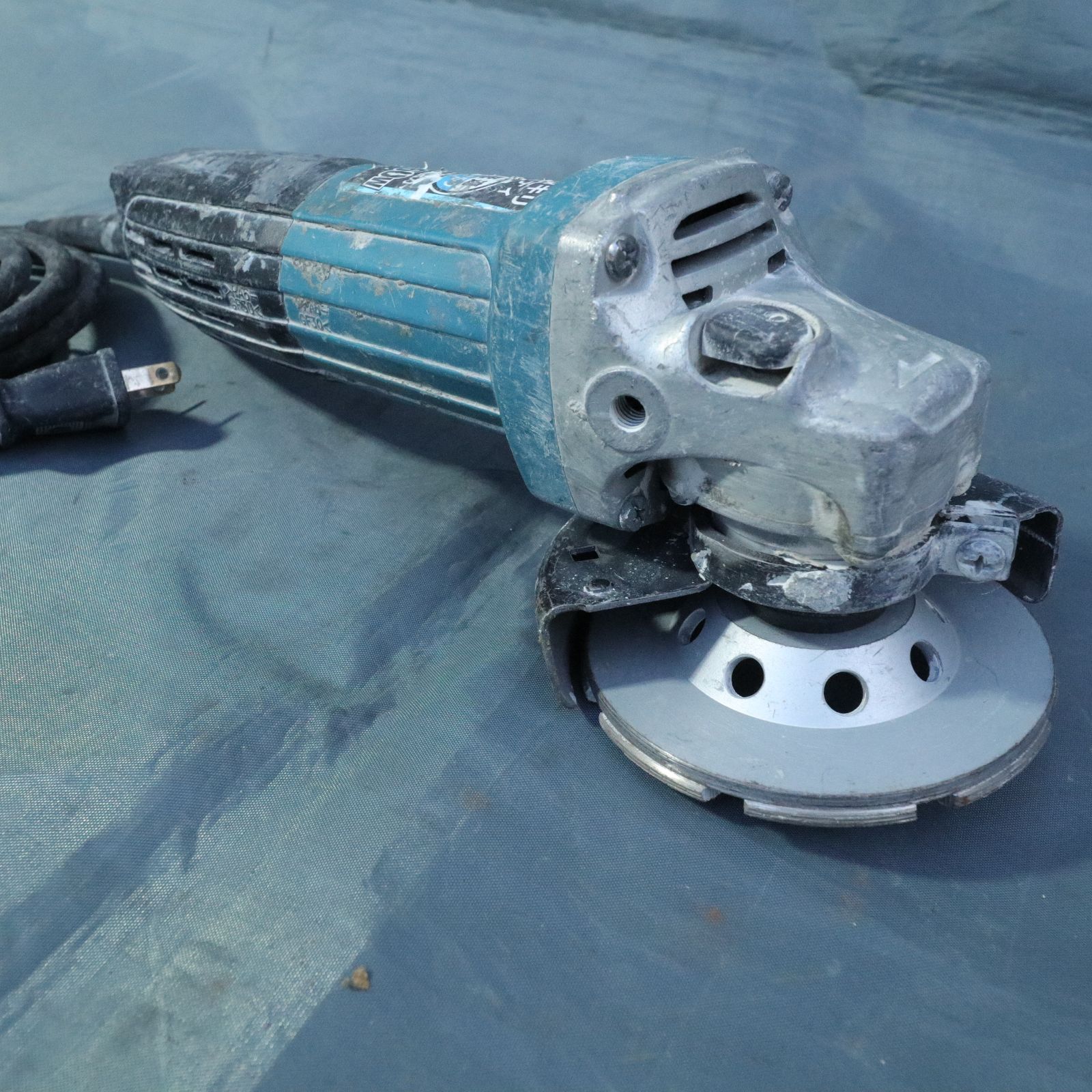 Makita - s25g-710k【中古】makita マキタ　ディスクグラインダ　アートサンダー　電動　100mm　GA4032 Makita - s25g-710k【中古】makita マキタ ディスクグラインダ