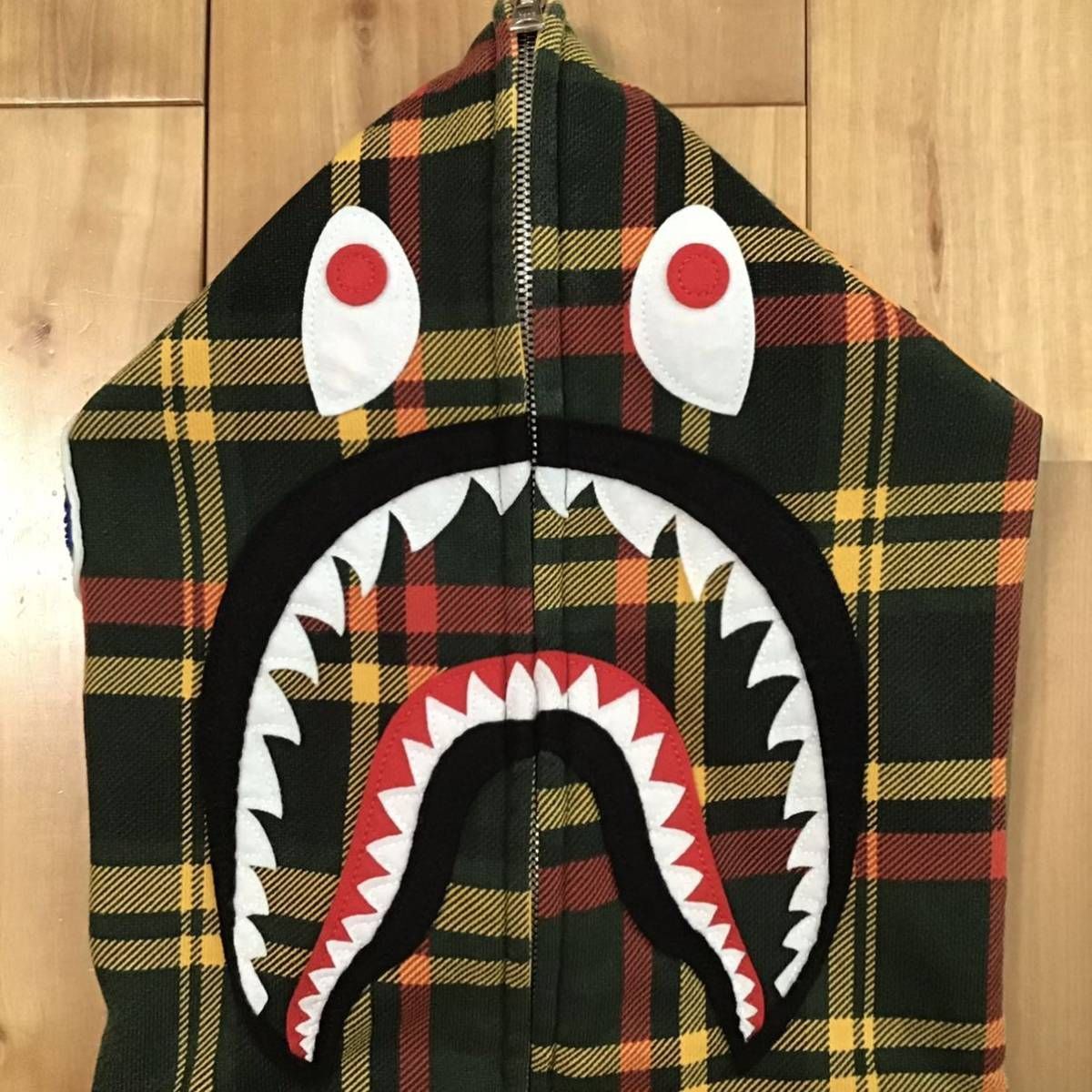 ☆伊勢丹限定☆ チェック柄 シャーク パーカー Mサイズ shark full zip hoodie a bathing ape BAPE エイプ  ベイプ アベイシングエイプ - メルカリ