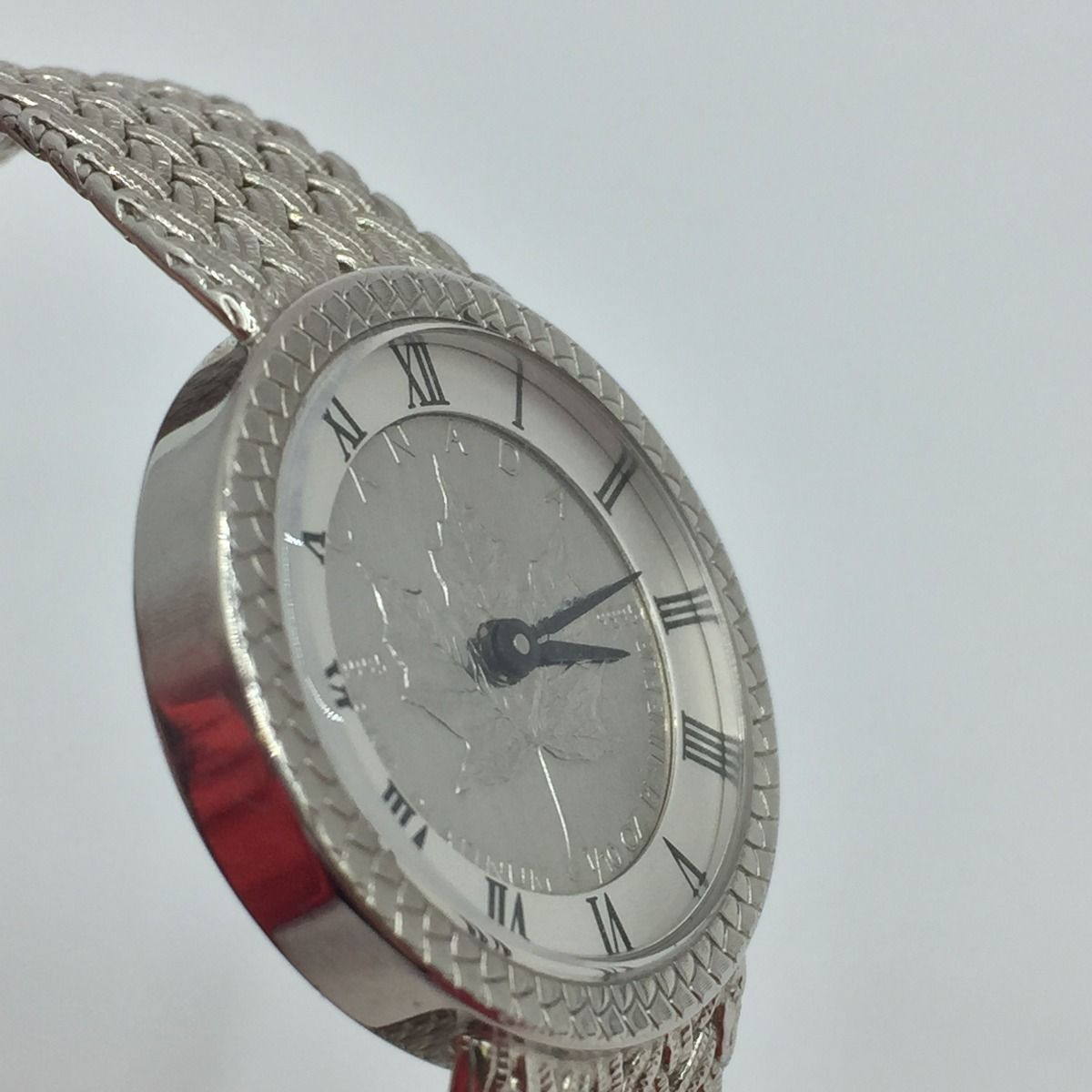 ◎◎Helene de Michel 腕時計 クォーツ 本体のみ カナダ メイプルリーフ プラチナコイン 1/10oz IS-V