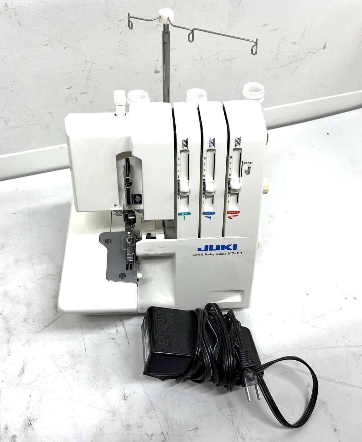 TK208 JUKI ジューキ ロックミシン MO-113 フットペダル付き 針 TK208 JUKI ジューキ ロックミシン MO-113 フットペダル付き 針