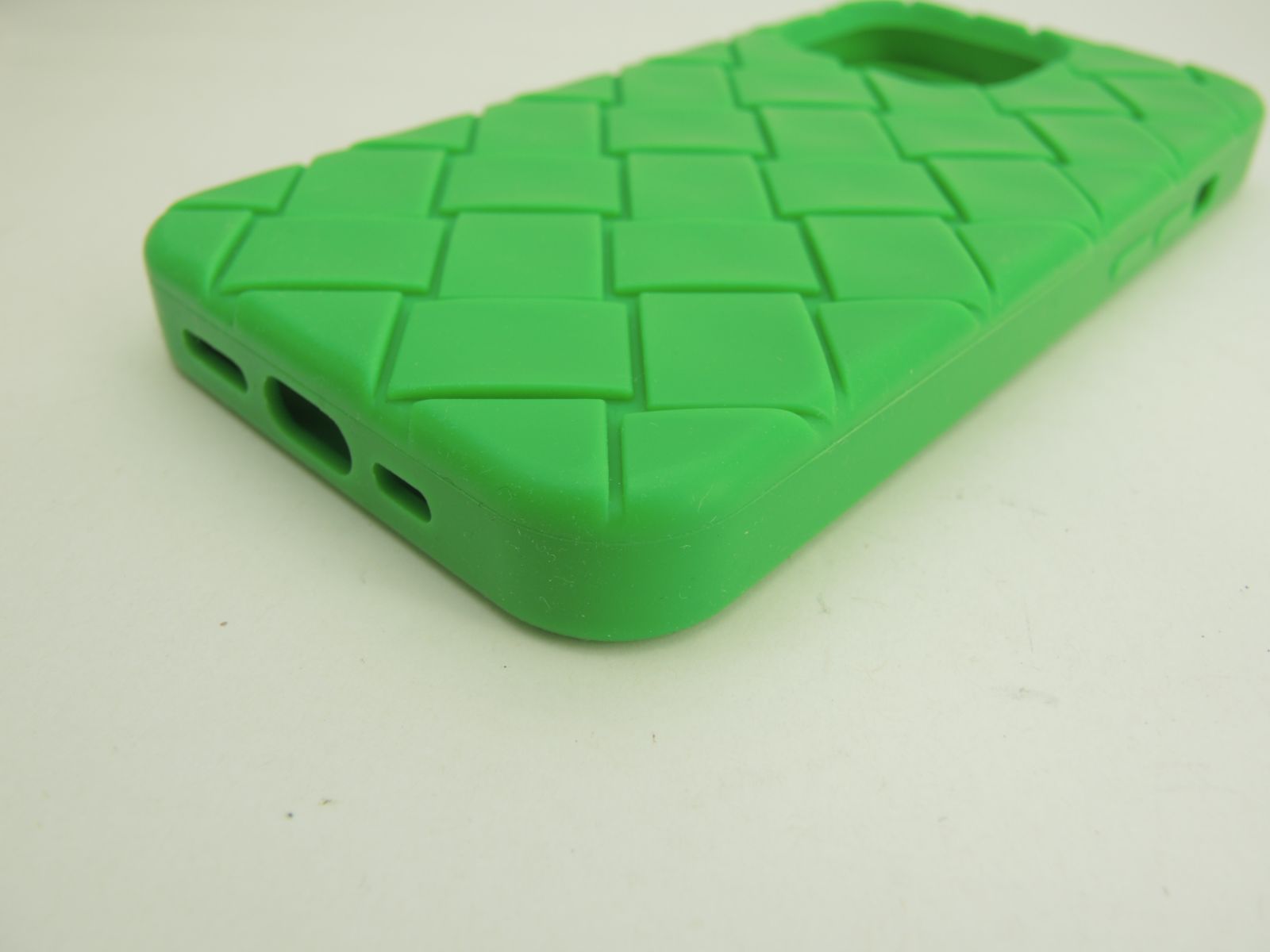 ボッテガヴェネタ iphone16Proケース