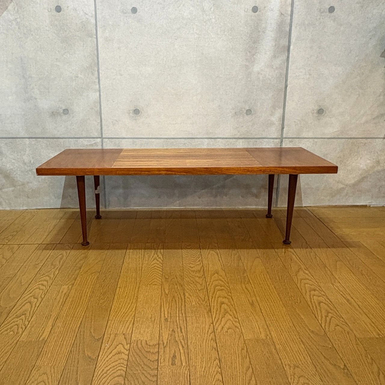 センターテーブル