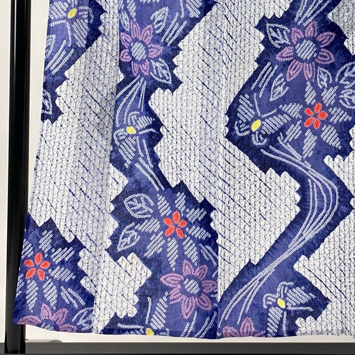 浴衣 身丈154cm 裄丈62cm S 絞り浴衣 草花 青紫 綿 名品 【中古  