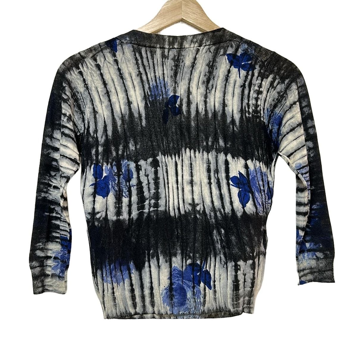 PRADA プラダ アンサンブル レディース - 黒×白×ブルー 花柄