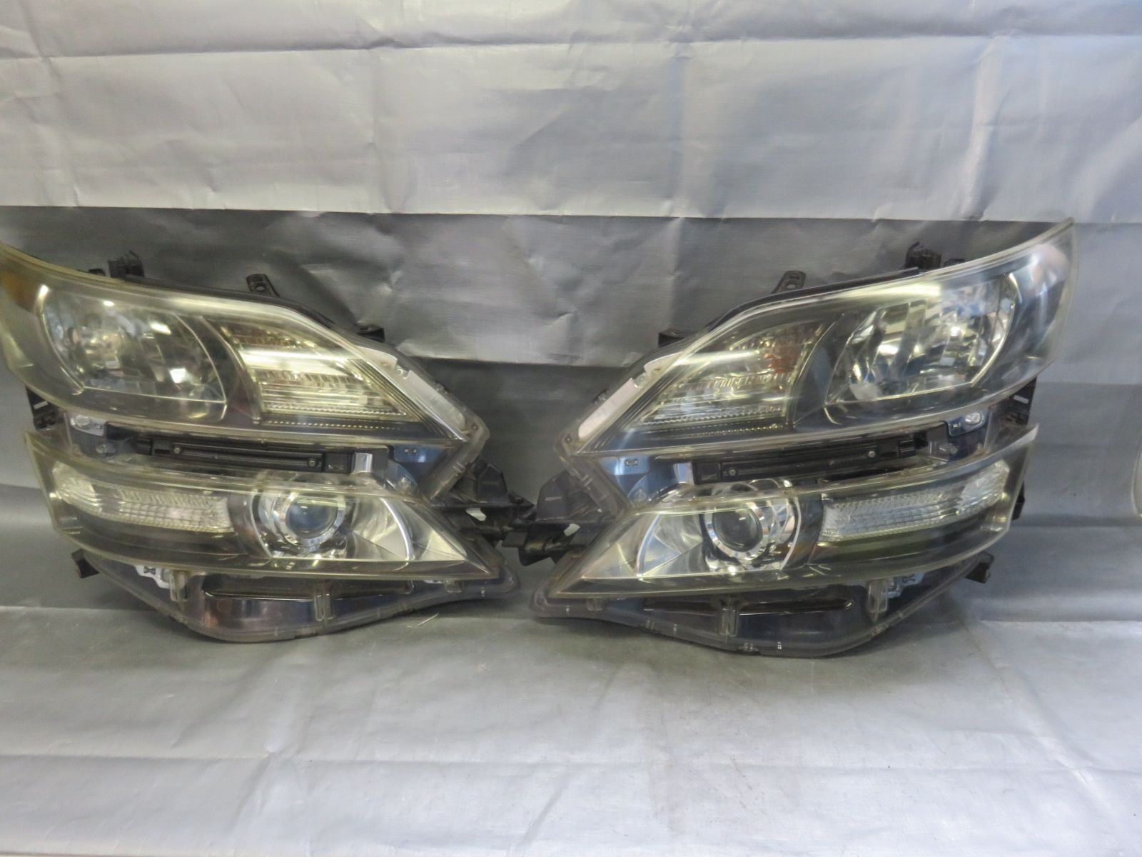 ☆STD5386 点灯OK ヴェルファイア20系 前期 AFS付ヘッドライト/HID