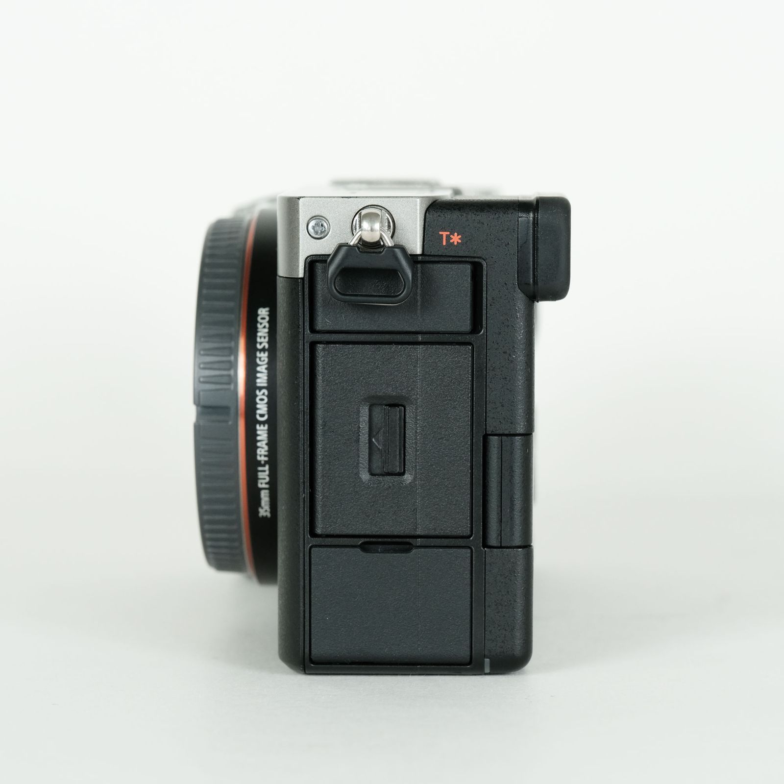【美品・シャッター回数わずか】SONY α7C 良品｜シャッター数2,930回] SONY α7C（ILCE-7C） [ボディ