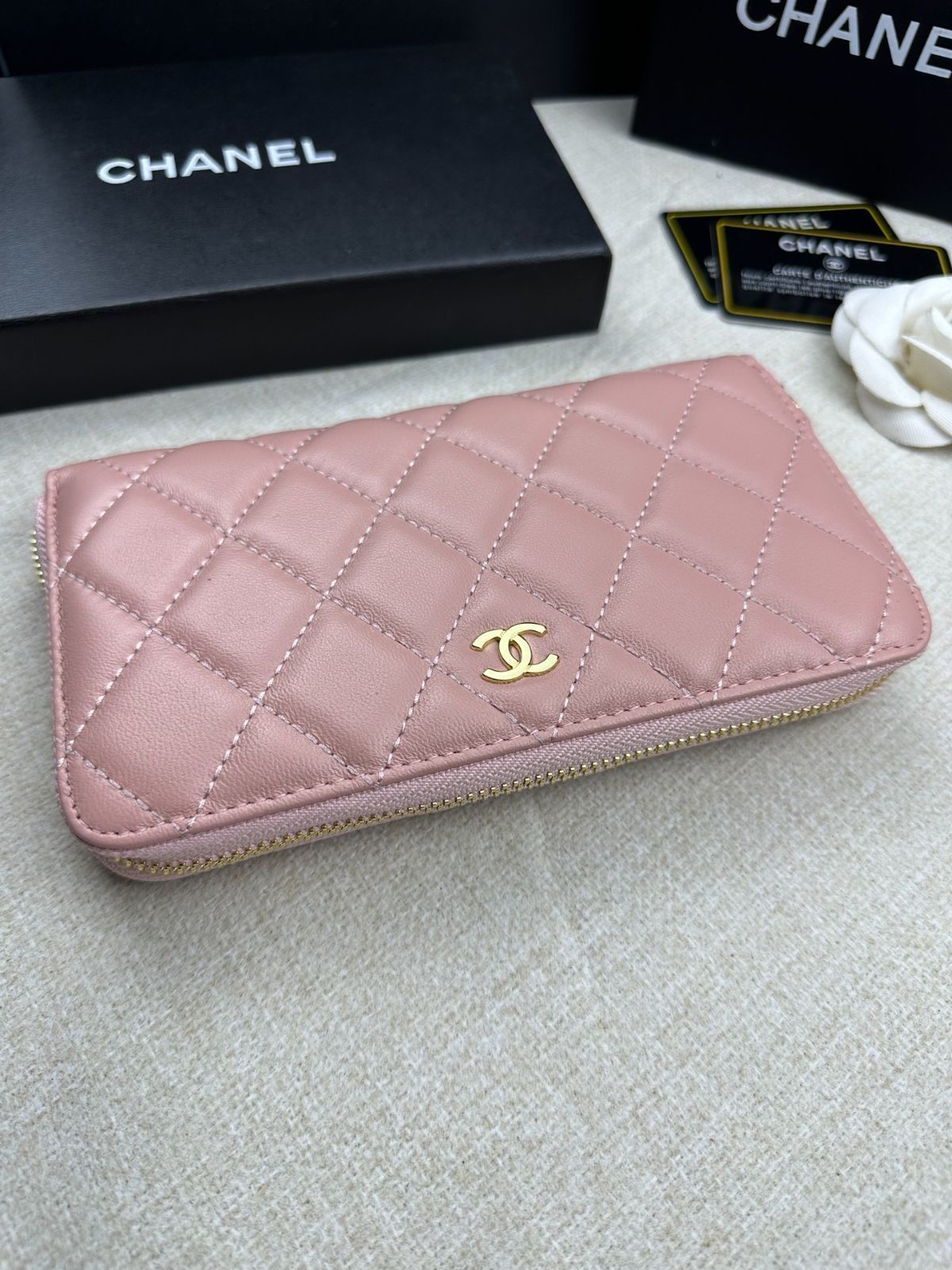 美品CHANELシャネル　ソフトラムレザージャケット 38 ピンク 美品CHANELシャネルソフトラムレザージャケット 38 ピンク