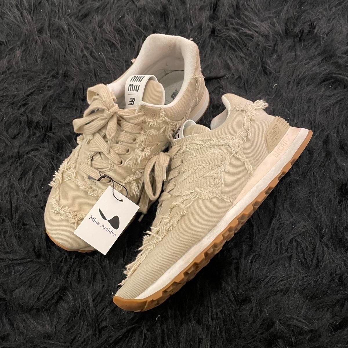 Bunjang商品韓国直送】MIU MIU(ミュウミュウ) x New Balance Bunjang商品韓国直送】MIU MIU(ミュウミュウ) x New Balance