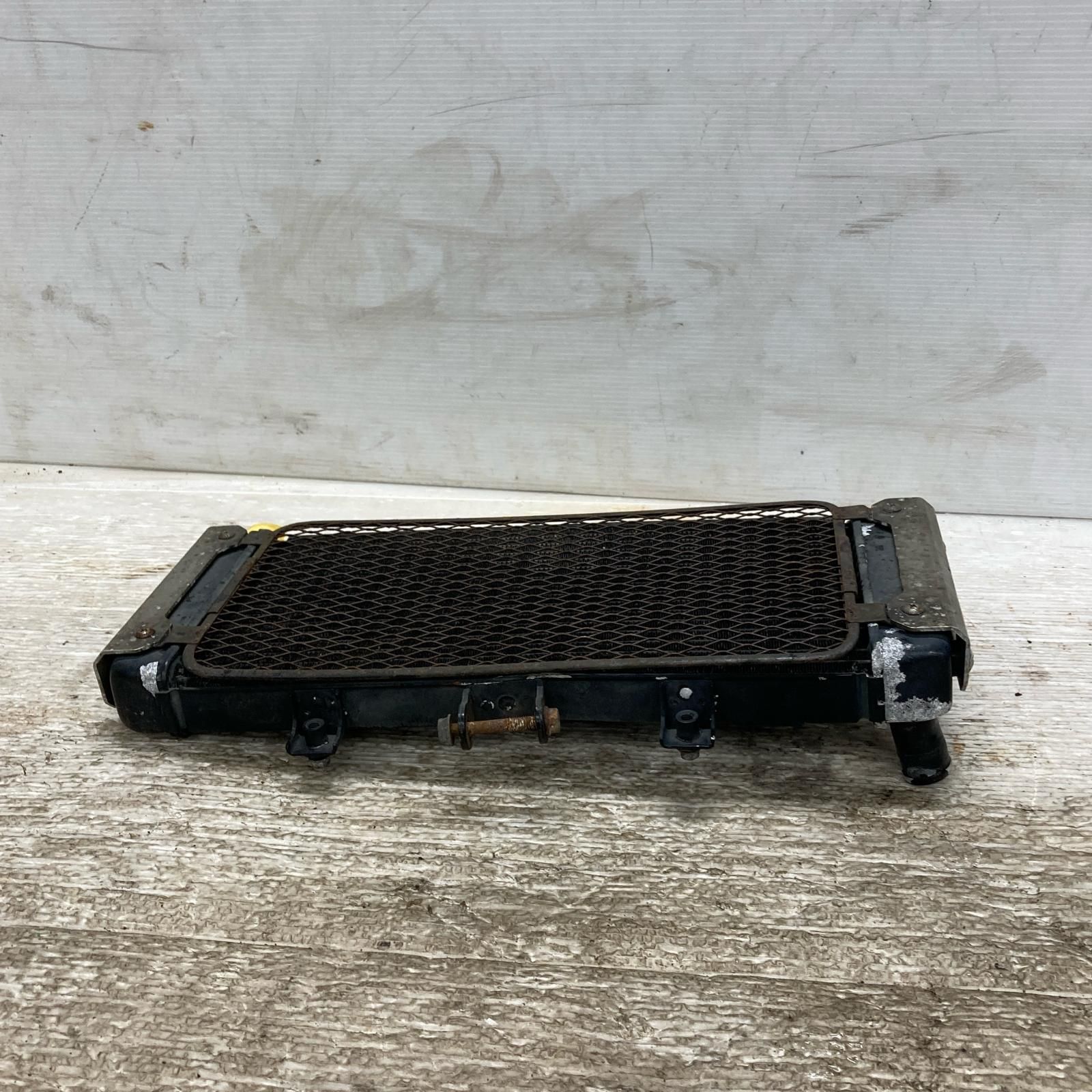 GJ77A ラジエーター