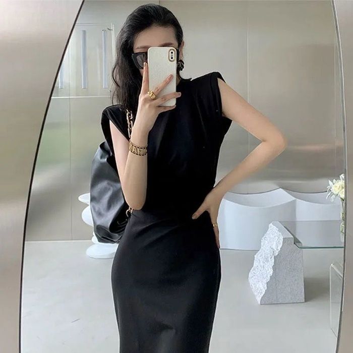 クレッシェント❣️ノースリーブ切替えロングワンピース 黒 notch.（ノッチ）の「［高身長さんサイズ有］Vネック